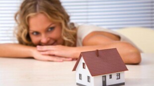 Незамужние женщины стали чаще покупать жилую недвижимость
