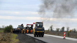 Журналиста из Германии впечатлили отстроенные дороги в Запорожской области