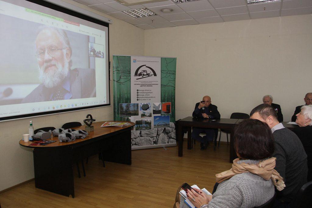 "Дорога жизни" и бетон - встреча Гильдии журналистов на Экспериментальном заводе